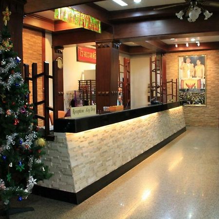 Sri Chumphon Hotel Eksteriør bilde